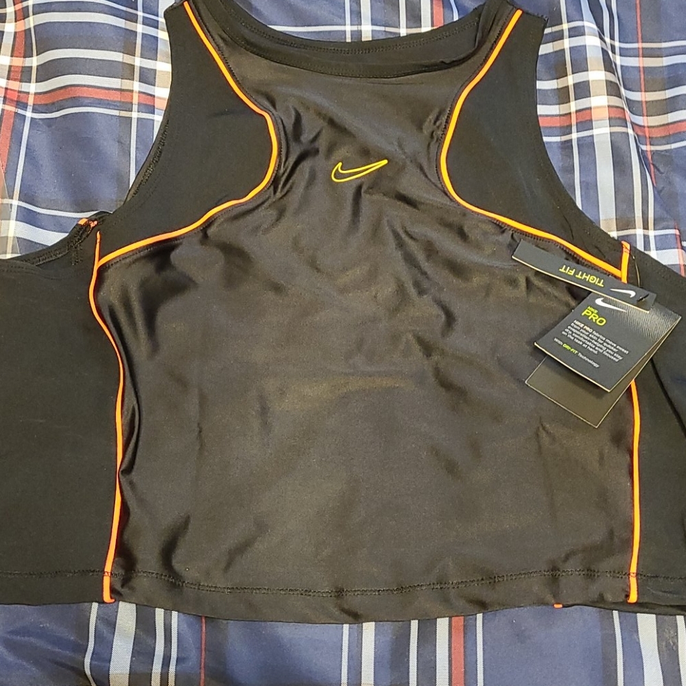 Nike tank crop top